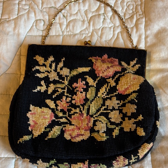 Vintage 1940’s Jolles Floral Needlepoint Black Clutch / purse - Picture 2 of 9